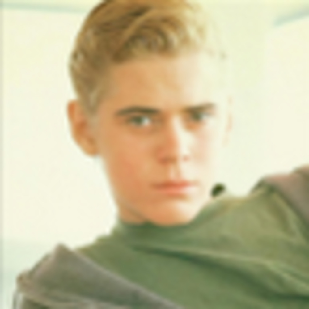 Meet your Posher, Leila